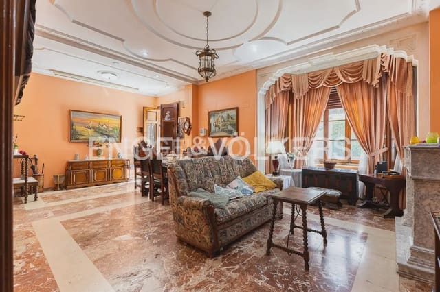 6 soveværelse Lejlighed til salg i Patraix, Valencia by med garage - € 900.000 (Ref: 9079890)