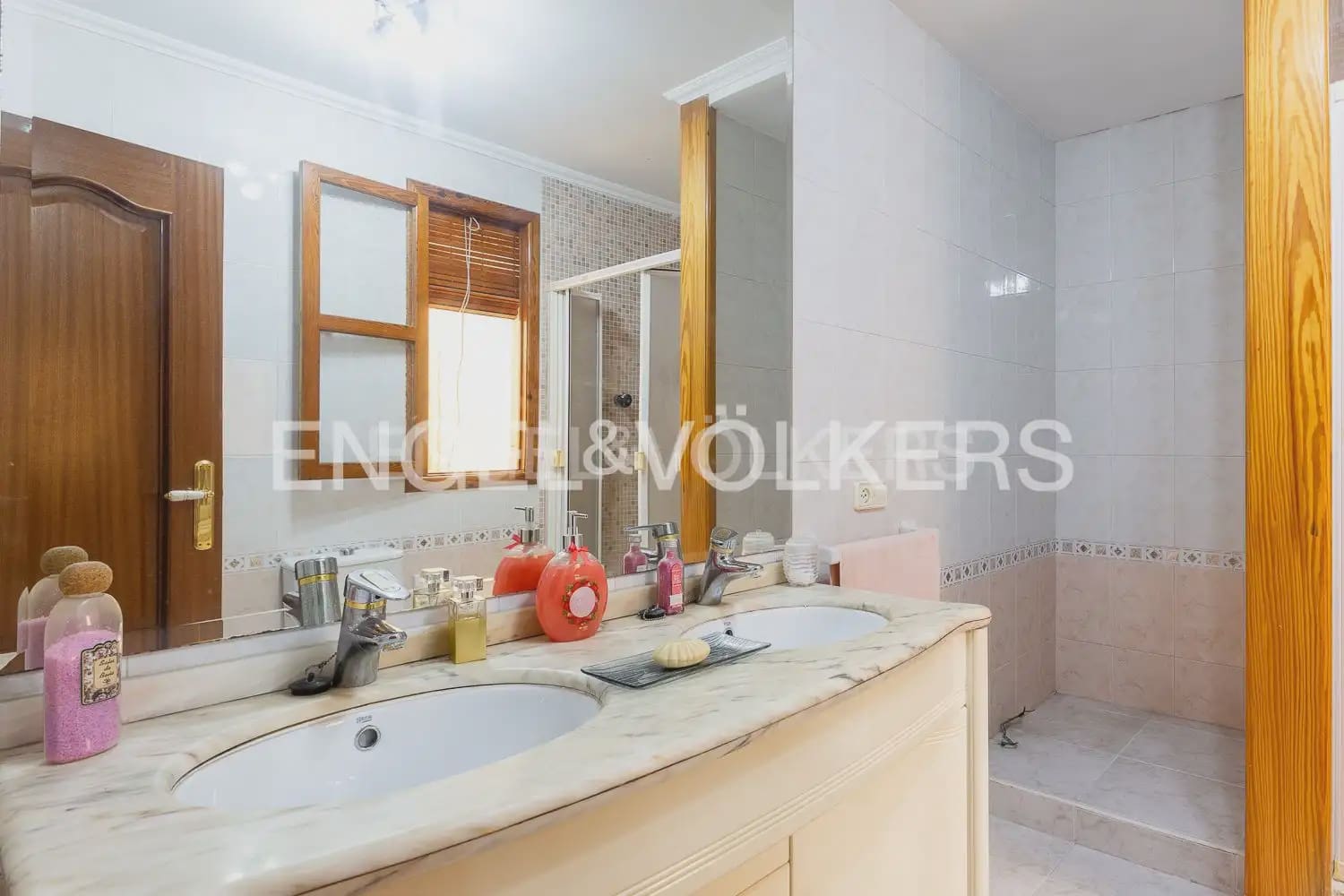 6 soveværelse Lejlighed til salg i Valencia by med garage - € 900.000 (Ref: 9079890)