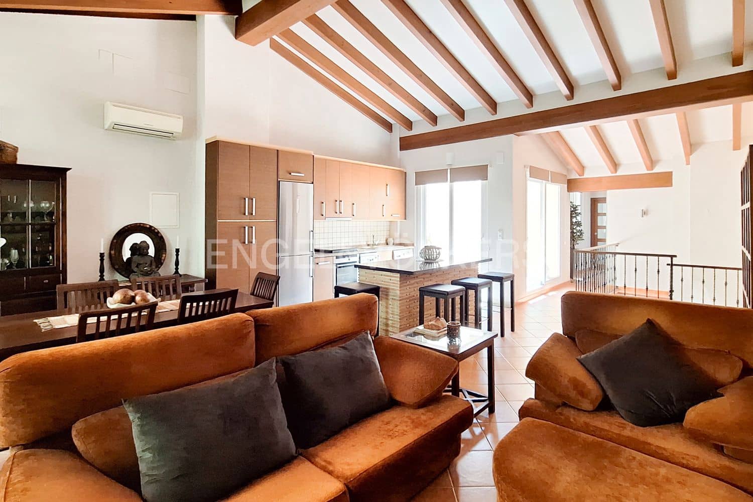 Casa de 4 habitaciones en Dénia en venta - 456.000 € (Ref: 9079941)