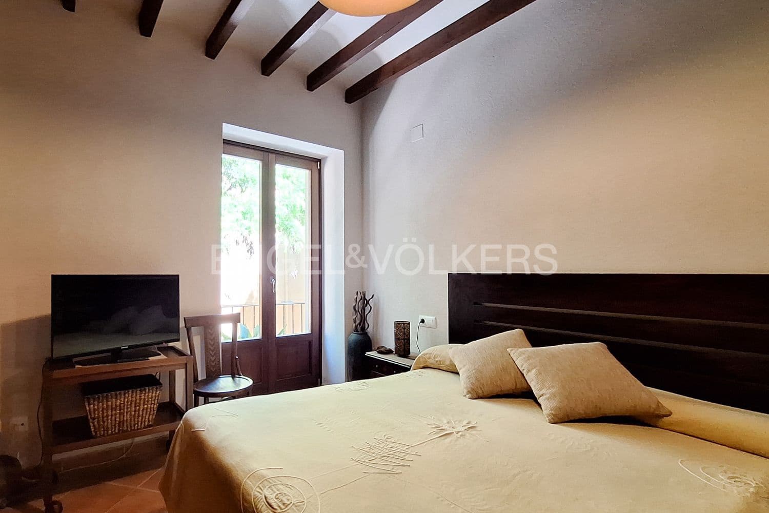 Casa de 4 habitaciones en Dénia en venta - 456.000 € (Ref: 9079941)