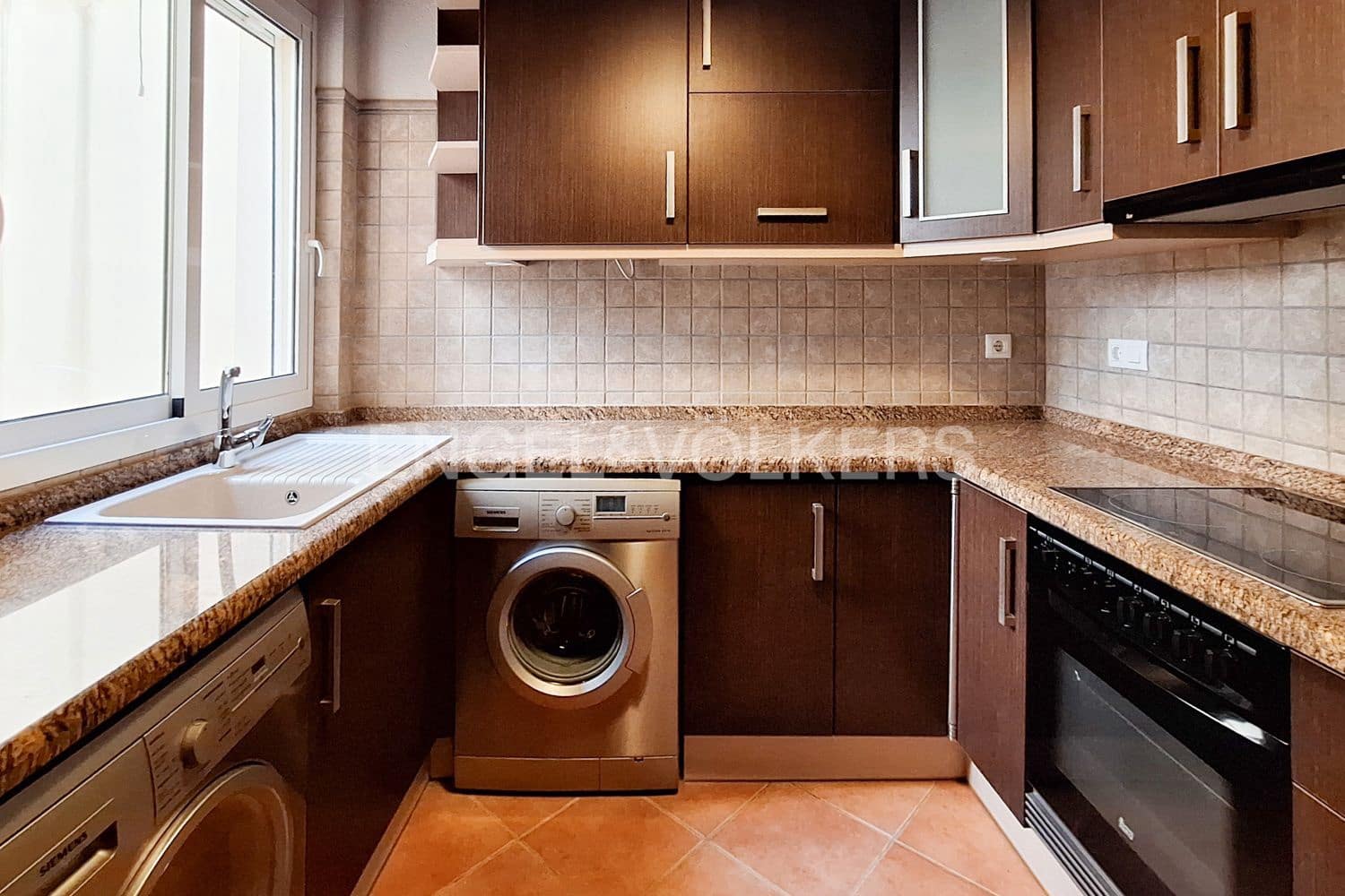 Casa de 4 habitaciones en Dénia en venta - 456.000 € (Ref: 9079941)