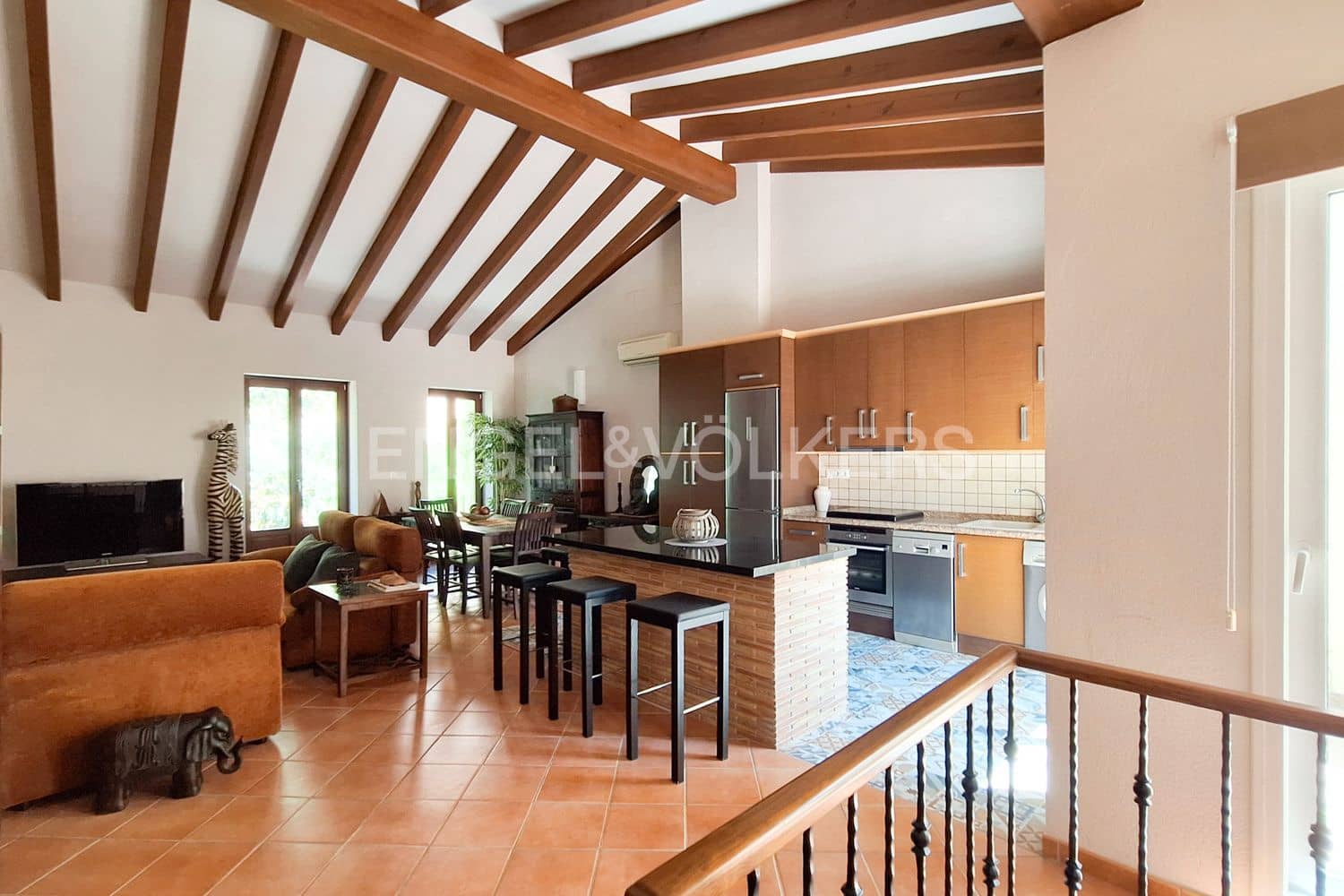 Casa de 4 habitaciones en Dénia en venta - 456.000 € (Ref: 9079941)