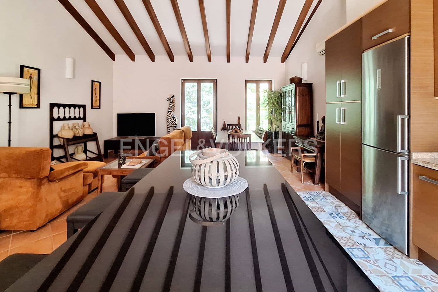Casa de 4 habitaciones en Dénia en venta - 456.000 € (Ref: 9079941)