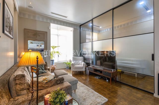 2 bedroom Apartment for sale in La Roqueta, Valencia city - € 370,000 (Ref: 9079966)