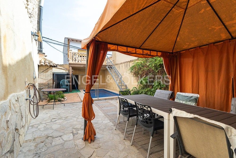 Finca/Casa Rural de 5 habitaciones en Palomar en venta con piscina - 199.000 € (Ref: 9079998)
