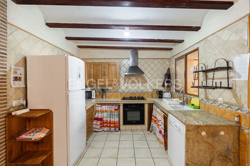 Finca/Casa Rural de 5 habitaciones en Palomar en venta con piscina - 199.000 € (Ref: 9079998)