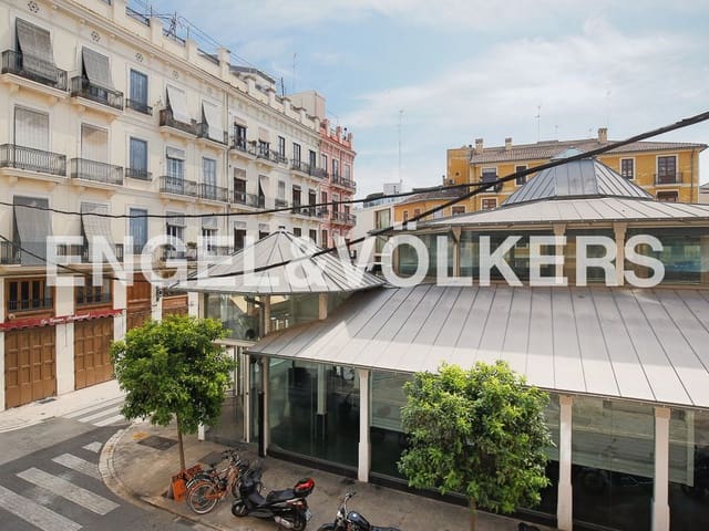 Appartement de 4 chambres à louer à El Carme, Valence ville - 2 200 € (Ref: 9080044)