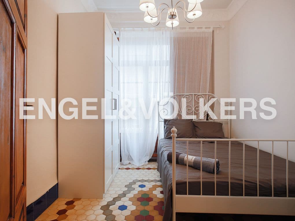 4 quarto Apartamento para arrendar em Valencia cidade - 2 200 € (Ref: 9080044)