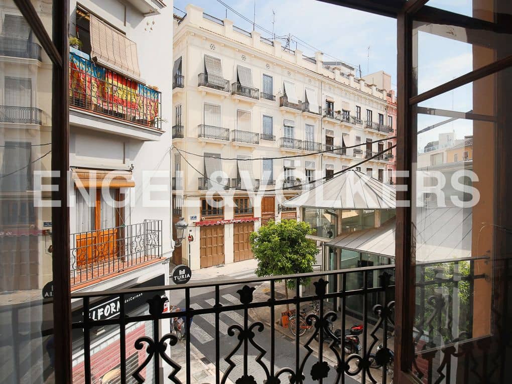4 quarto Apartamento para arrendar em Valencia cidade - 2 200 € (Ref: 9080044)