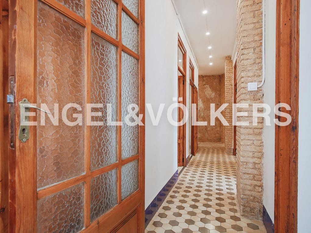 4 quarto Apartamento para arrendar em Valencia cidade - 2 200 € (Ref: 9080044)