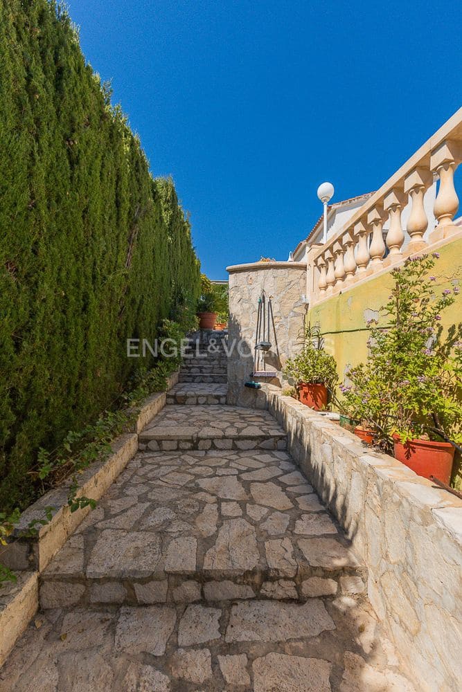 3 sovrum Villa till salu i Denia med pool garage - 690 000 € (Ref: 9080047)