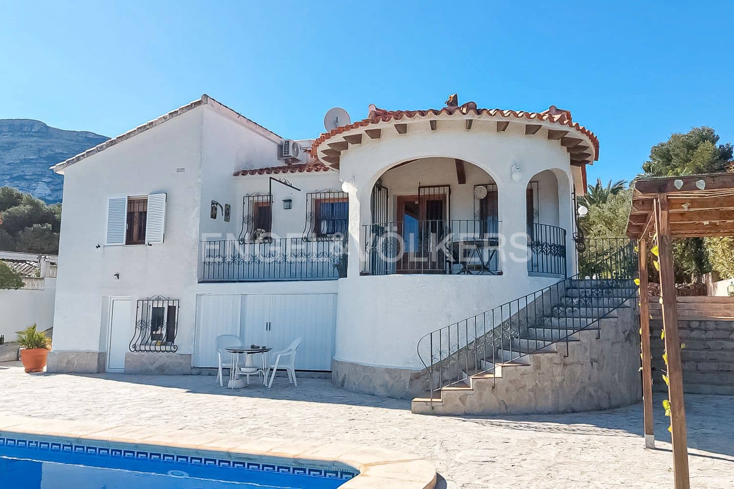 3 sovrum Villa till salu i Denia med pool garage - 690 000 € (Ref: 9080047)