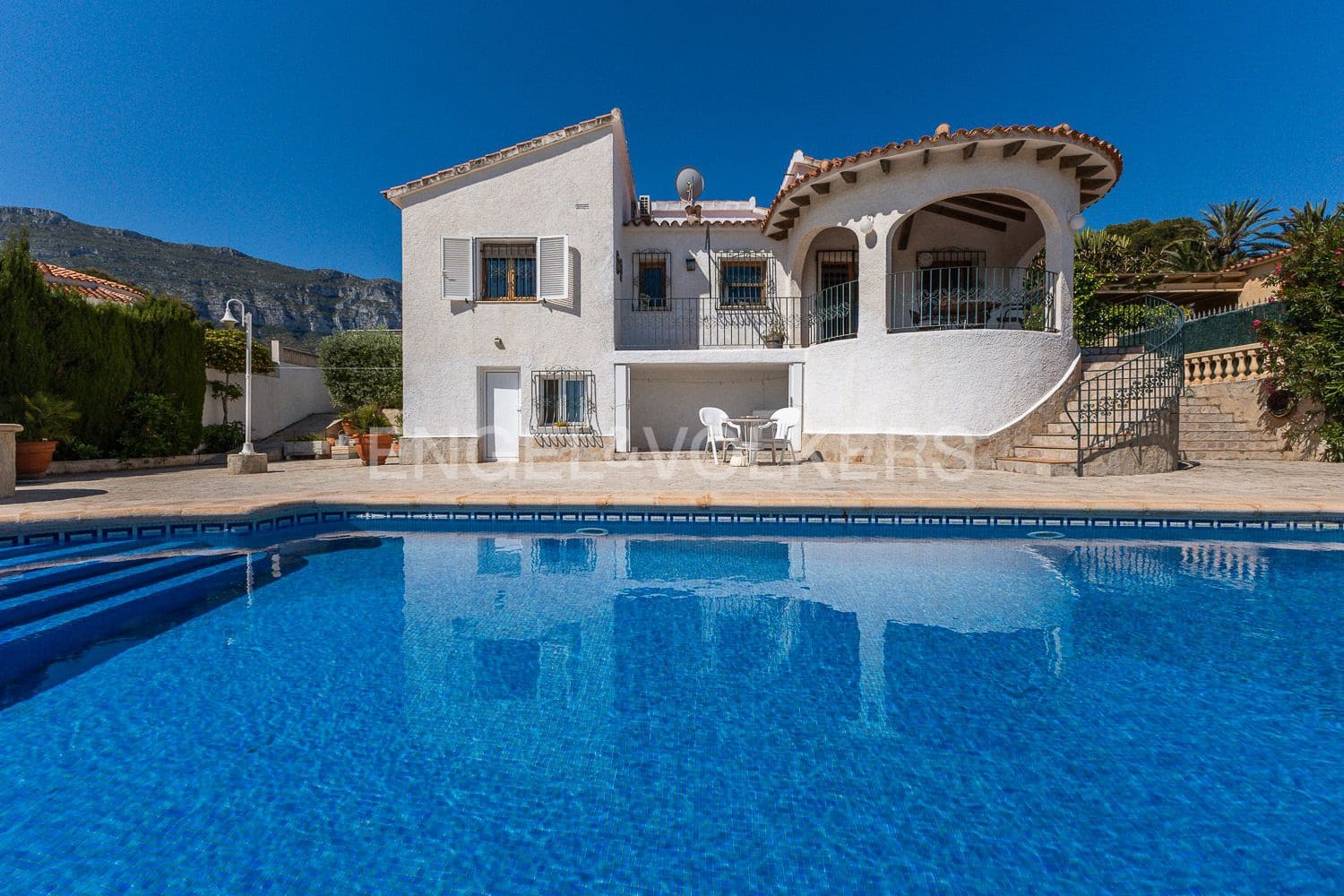 3 sovrum Villa till salu i Denia med pool garage - 690 000 € (Ref: 9080047)