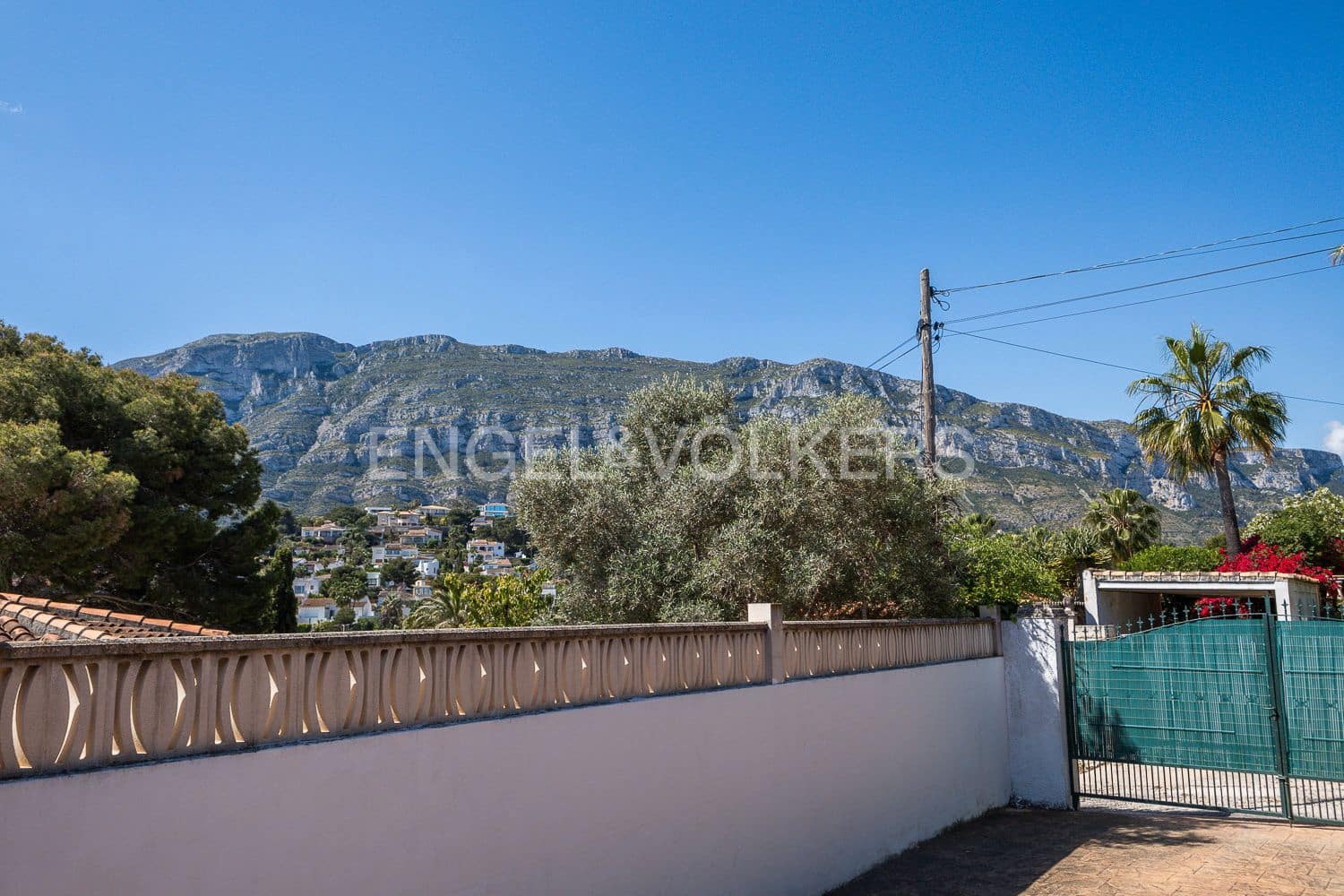 3 sovrum Villa till salu i Denia med pool garage - 690 000 € (Ref: 9080047)
