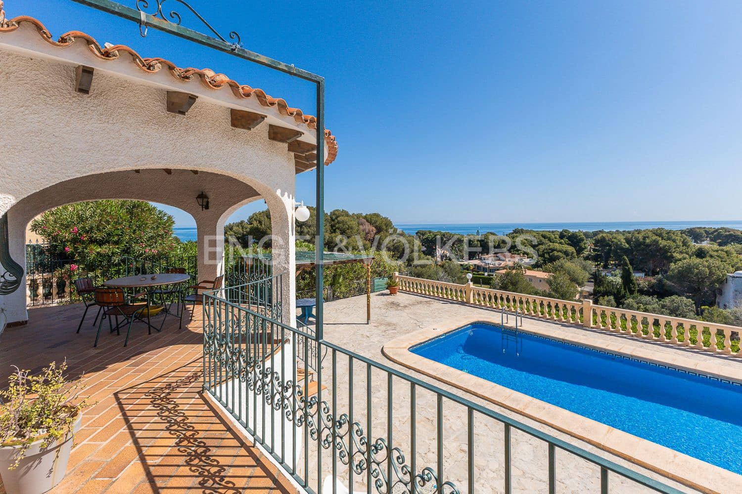 3 sovrum Villa till salu i Denia med pool garage - 690 000 € (Ref: 9080047)