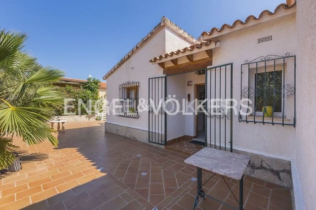 Chalet de 3 habitaciones en Las Rotas / Les Rotes, Dénia en venta con piscina garaje - 690.000 € (Ref: 9080047)