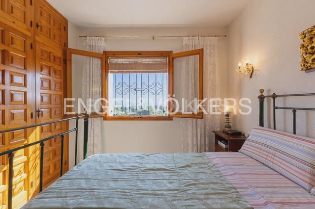 Chalet de 3 habitaciones en Las Rotas / Les Rotes, Dénia en venta con piscina garaje - 690.000 € (Ref: 9080047)