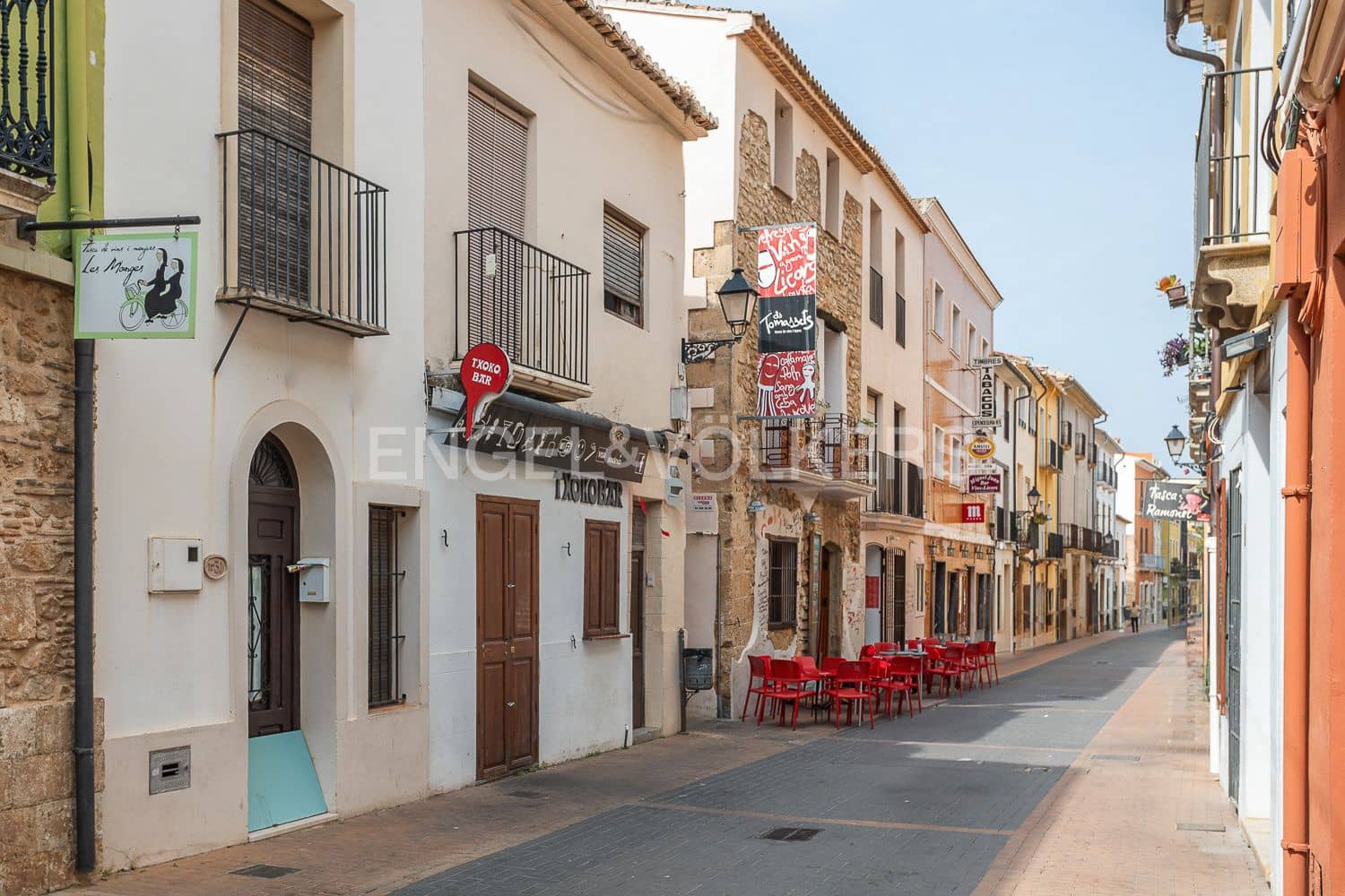 4 bedroom Villa for sale in Denia with pool - € 575,000 (Ref: 9080066)