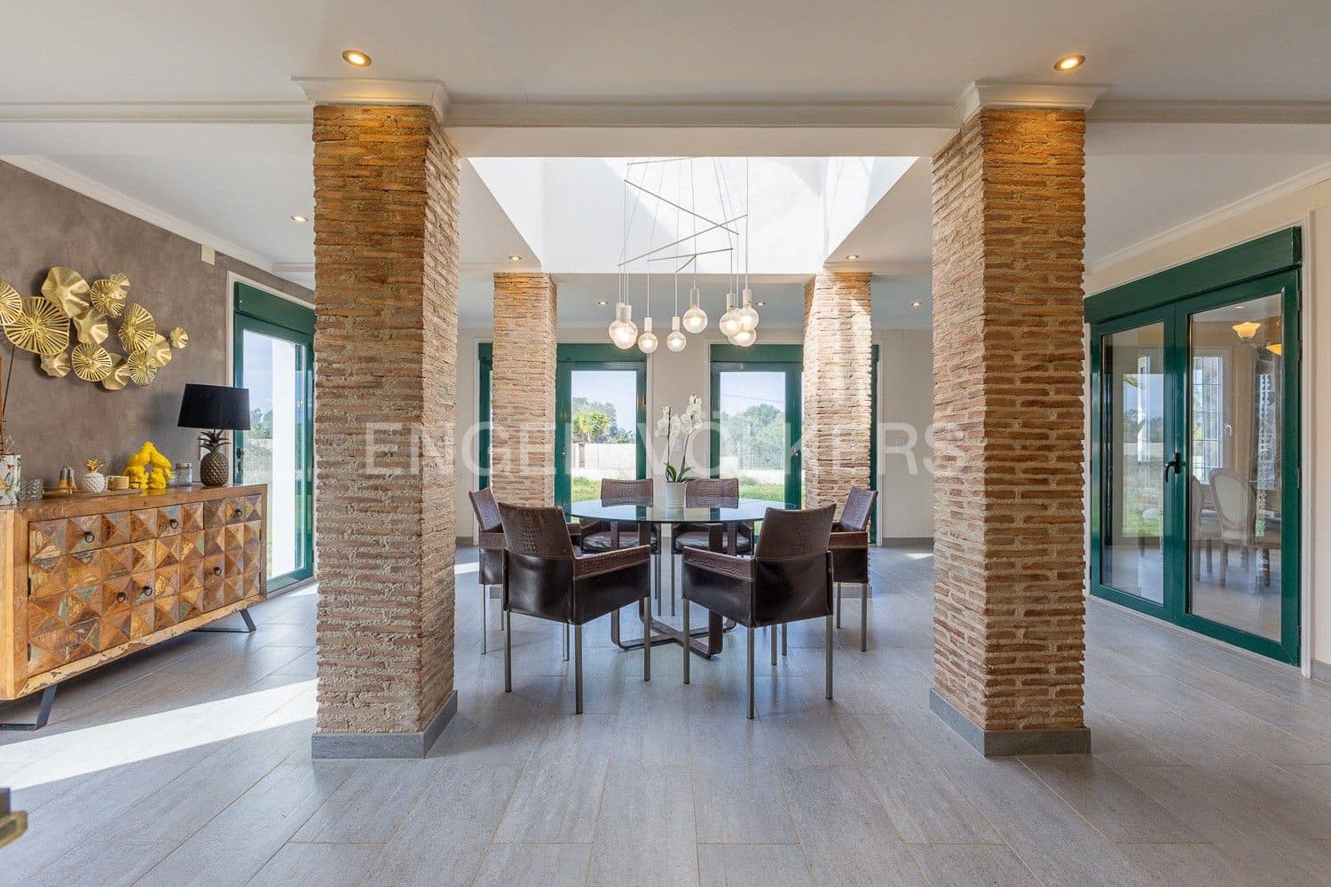 6 soveværelse Villa til salg i Pedreguer - € 849.000 (Ref: 9080068)