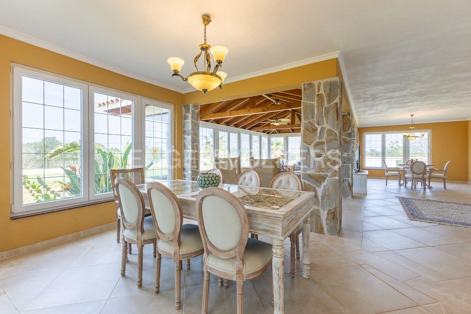 6 soveværelse Villa til salg i Pedreguer - € 849.000 (Ref: 9080068)