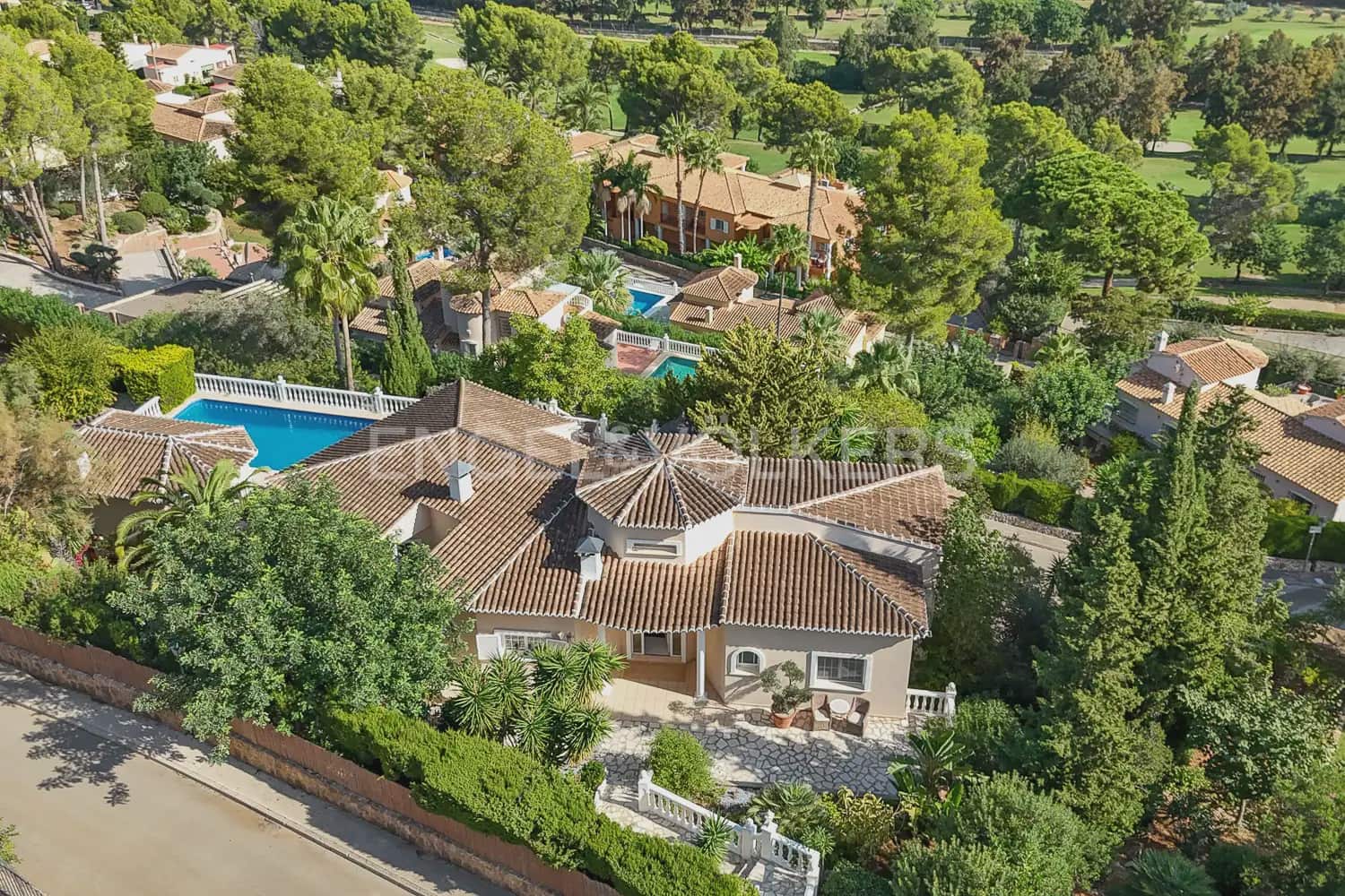 4 Zimmer Villa zu verkaufen in Pedreguer - 920.000 € (Ref: 9080072)