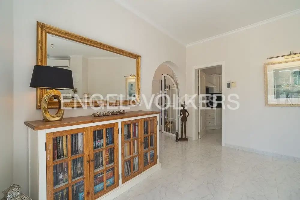Chalet de 4 habitaciones en Pedreguer en venta - 850.000 € (Ref: 9080072)