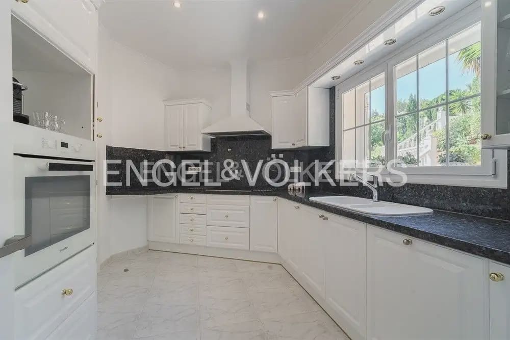Chalet de 4 habitaciones en Pedreguer en venta - 850.000 € (Ref: 9080072)