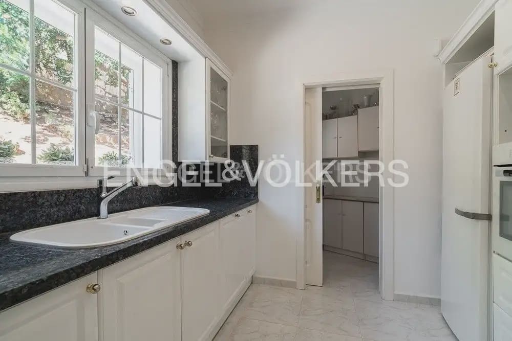 Chalet de 4 habitaciones en Pedreguer en venta - 850.000 € (Ref: 9080072)