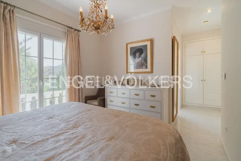 Chalet de 4 habitaciones en Pedreguer en venta - 850.000 € (Ref: 9080072)