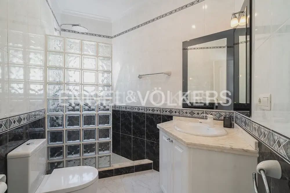 Chalet de 4 habitaciones en Pedreguer en venta - 850.000 € (Ref: 9080072)