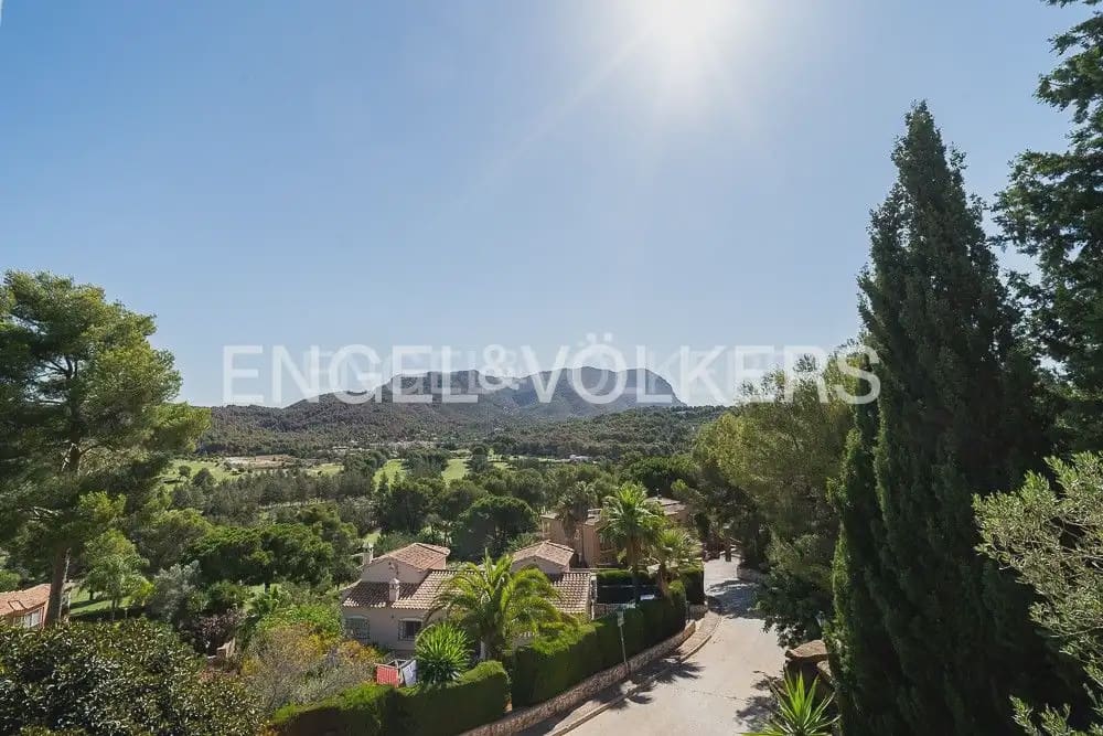 Chalet de 4 habitaciones en Pedreguer en venta - 850.000 € (Ref: 9080072)