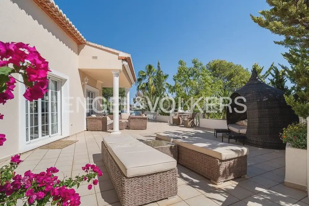 Chalet de 4 habitaciones en Pedreguer en venta - 850.000 € (Ref: 9080072)
