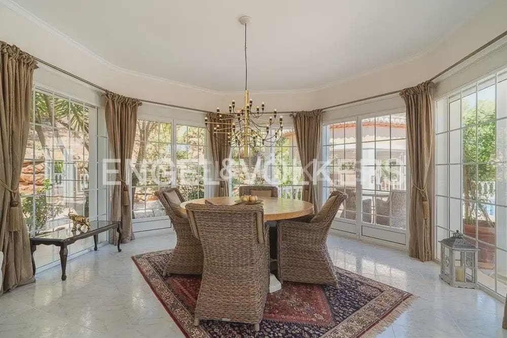 Chalet de 4 habitaciones en Pedreguer en venta - 850.000 € (Ref: 9080072)