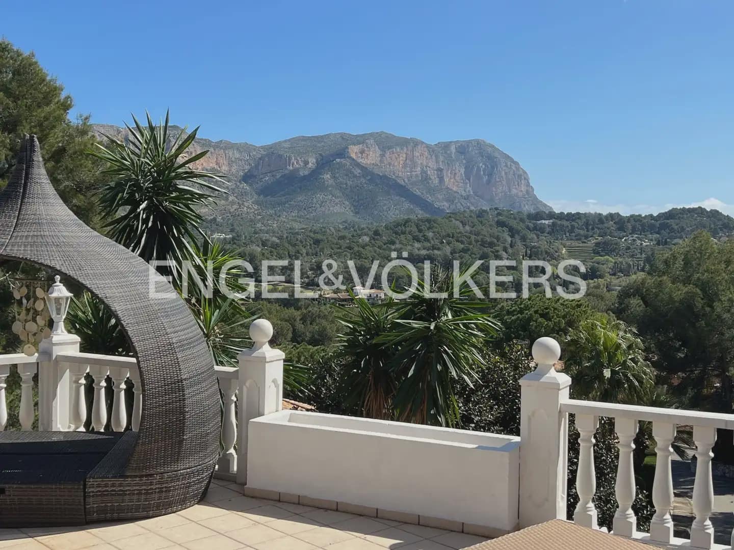 Chalet de 4 habitaciones en Pedreguer en venta - 850.000 € (Ref: 9080072)