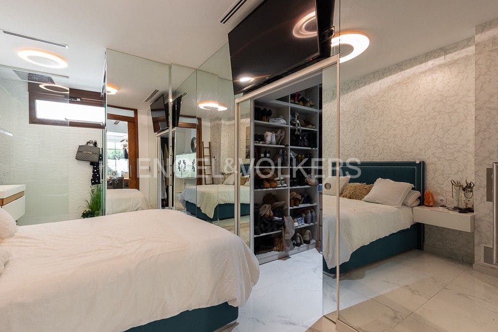 3 sypialnia Apartament do wynajęcia w Miasto Walencja z basenem - 4 200 € (Ref: 9080086)