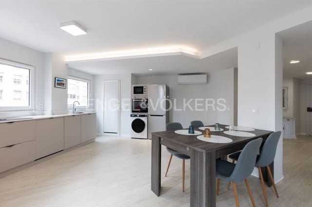 4 soveværelse Lejlighed til leje i Ciutat de les Arts i de les Ciencies, Valencia by - € 3.000 (Ref: 9080094)