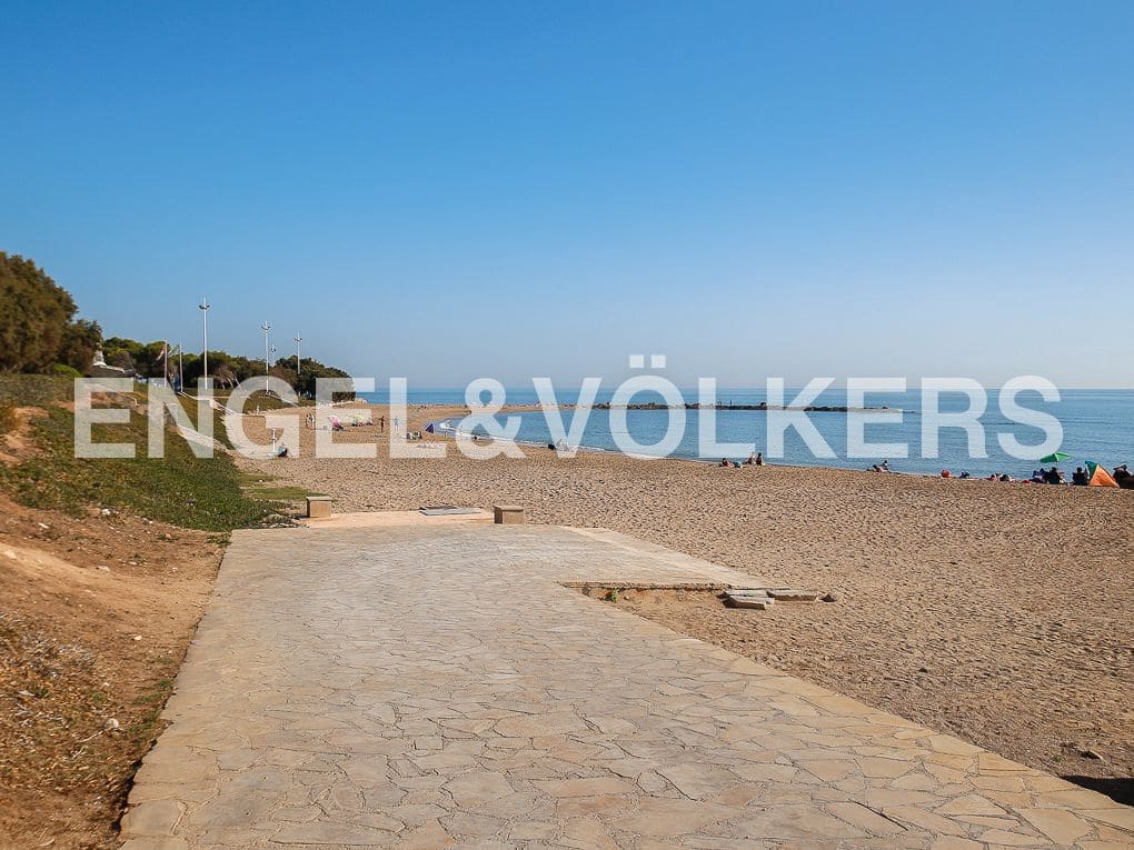 3 chambre Villa/Maison à vendre à Vinaros avec piscine garage - 350 000 € (Ref: 9080100)