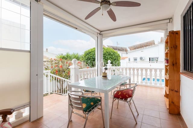 3 bedroom Villa for sale in Vinaròs with pool garage - € 350,000 (Ref: 9080100)