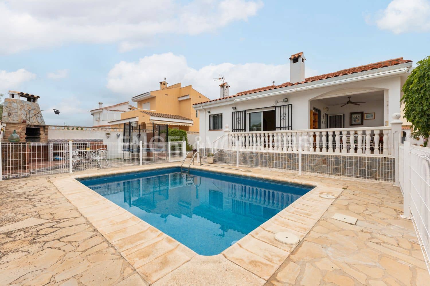 3 chambre Villa/Maison à vendre à Vinaros avec piscine garage - 350 000 € (Ref: 9080100)