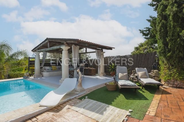 4 bedroom Finca/Country House for sale in Pedralba with pool garage - € 460,000 (Ref: 9080109)