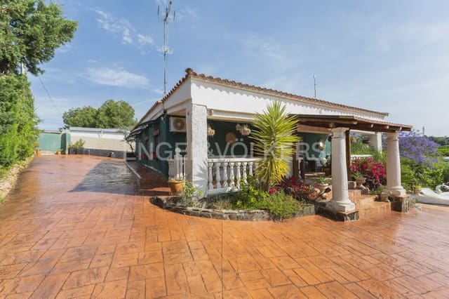 4 bedroom Finca/Country House for sale in Pedralba with pool garage - € 460,000 (Ref: 9080109)