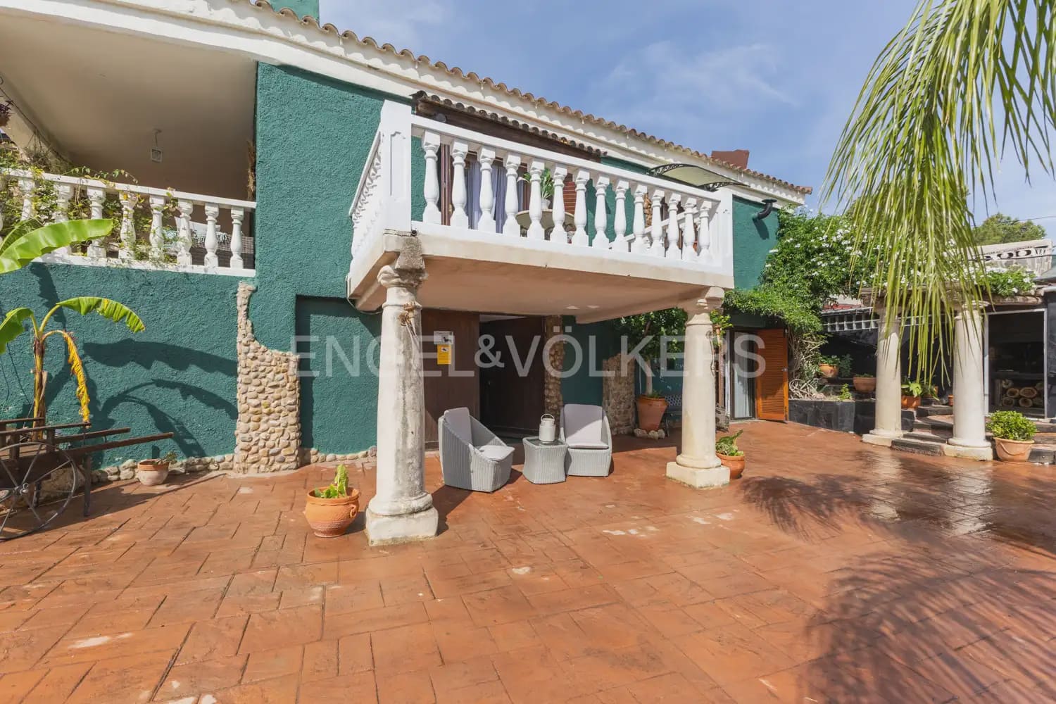 4 bedroom Finca/Country House for sale in Pedralba with pool garage - € 460,000 (Ref: 9080109)