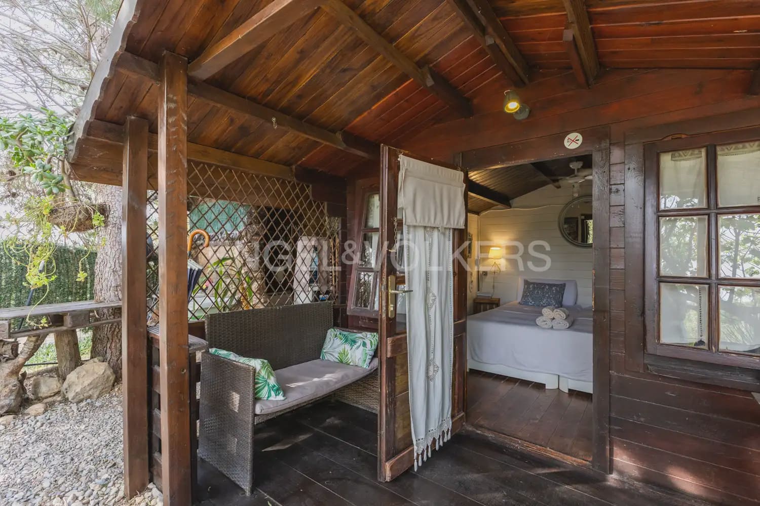 4 bedroom Finca/Country House for sale in Pedralba with pool garage - € 460,000 (Ref: 9080109)