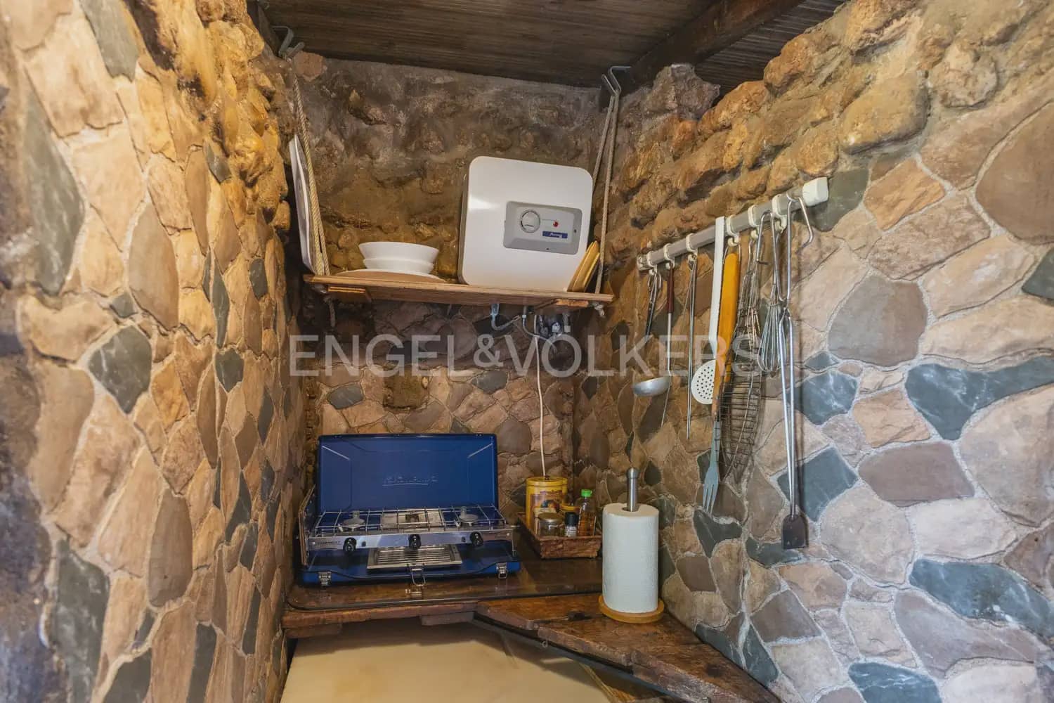 4 bedroom Finca/Country House for sale in Pedralba with pool garage - € 460,000 (Ref: 9080109)