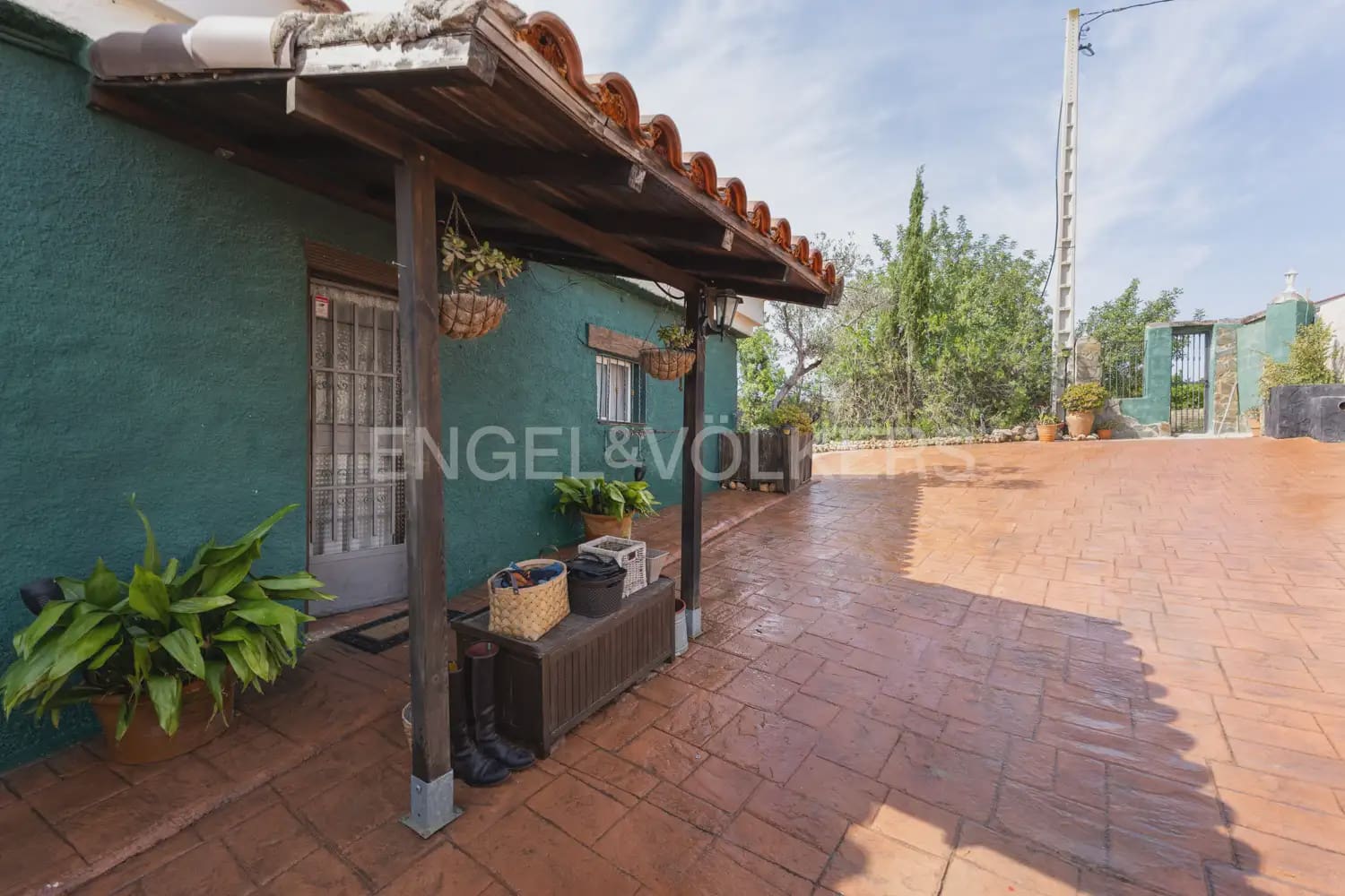 4 bedroom Finca/Country House for sale in Pedralba with pool garage - € 460,000 (Ref: 9080109)