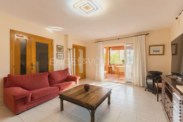 4 bedroom Semi-detached Villa for sale in El Grau de Castelló, Castelló de la Plana with pool garage - € 439,990 (Ref: 9080111)
