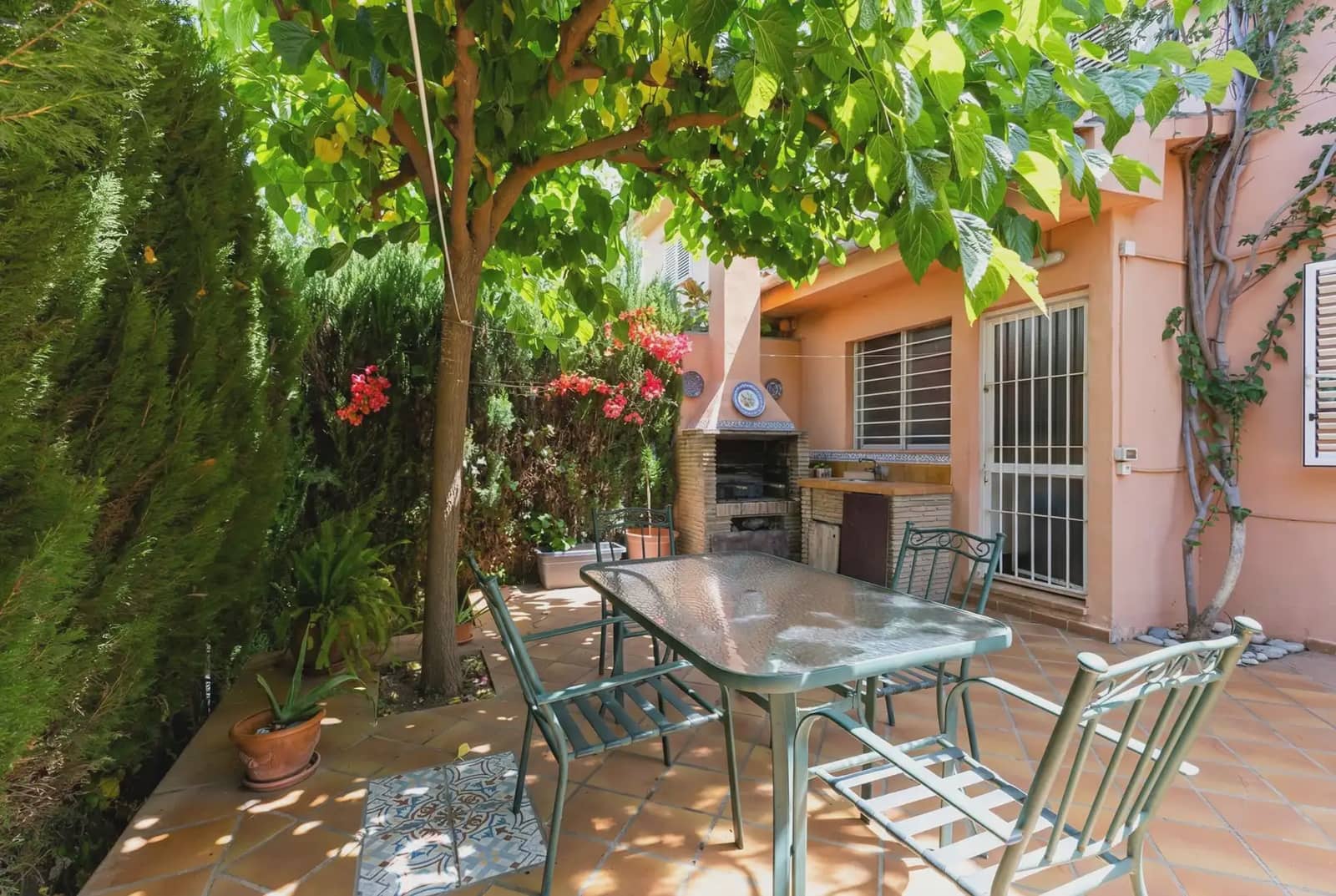 4 soverom Kjedet enebolig til salgs i Castello de la Plana med svømmebasseng garasje - € 439 990 (Ref: 9080111)