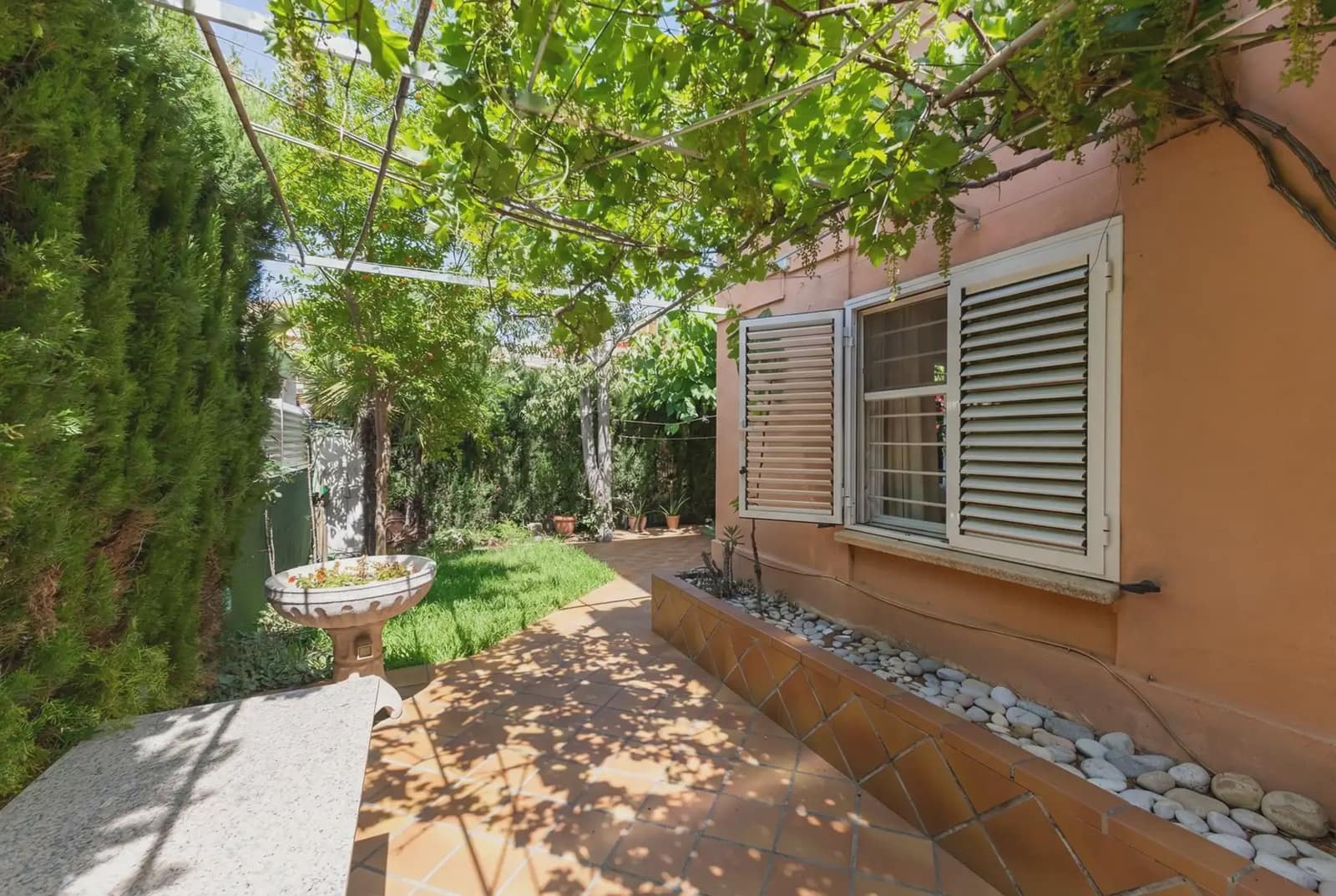 4 soverom Kjedet enebolig til salgs i Castello de la Plana med svømmebasseng garasje - € 439 990 (Ref: 9080111)