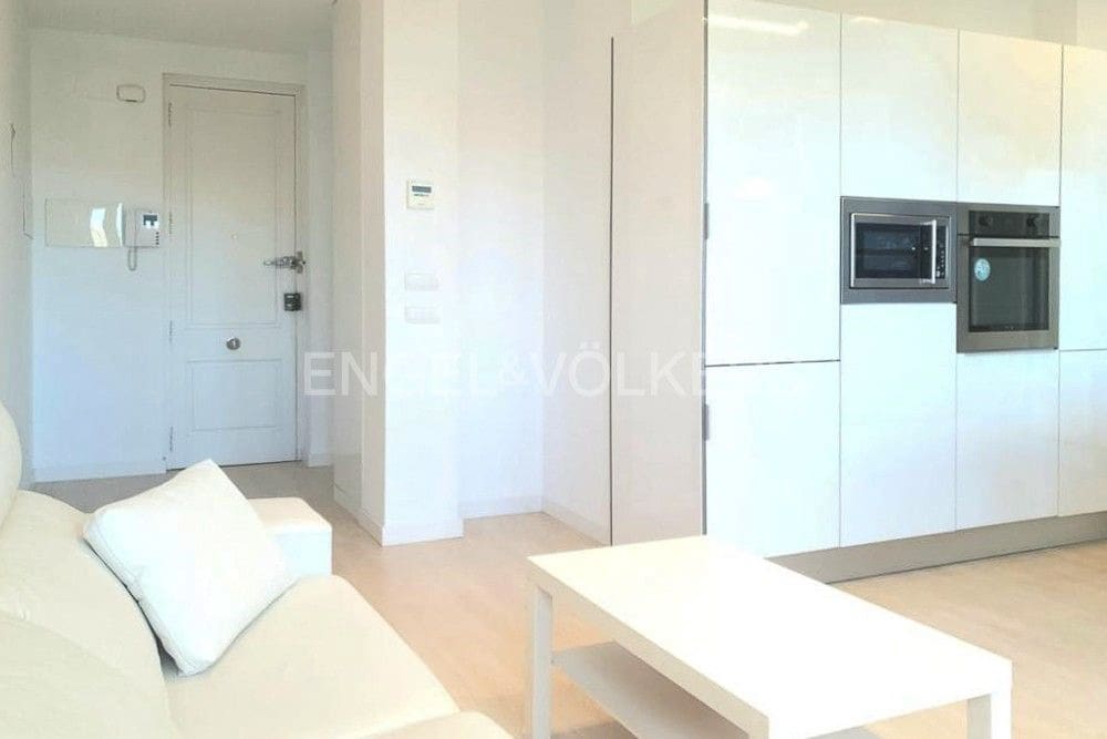 2 soveværelse Lejlighed til salg i Valencia by - € 700.000 (Ref: 9080112)