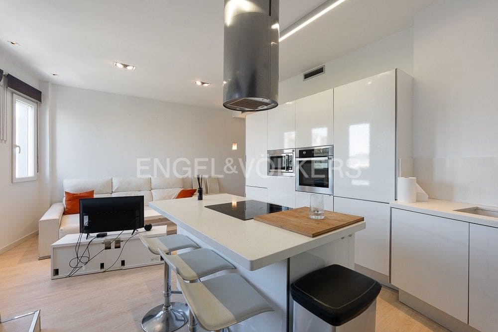 2 soveværelse Lejlighed til salg i Valencia by - € 700.000 (Ref: 9080112)